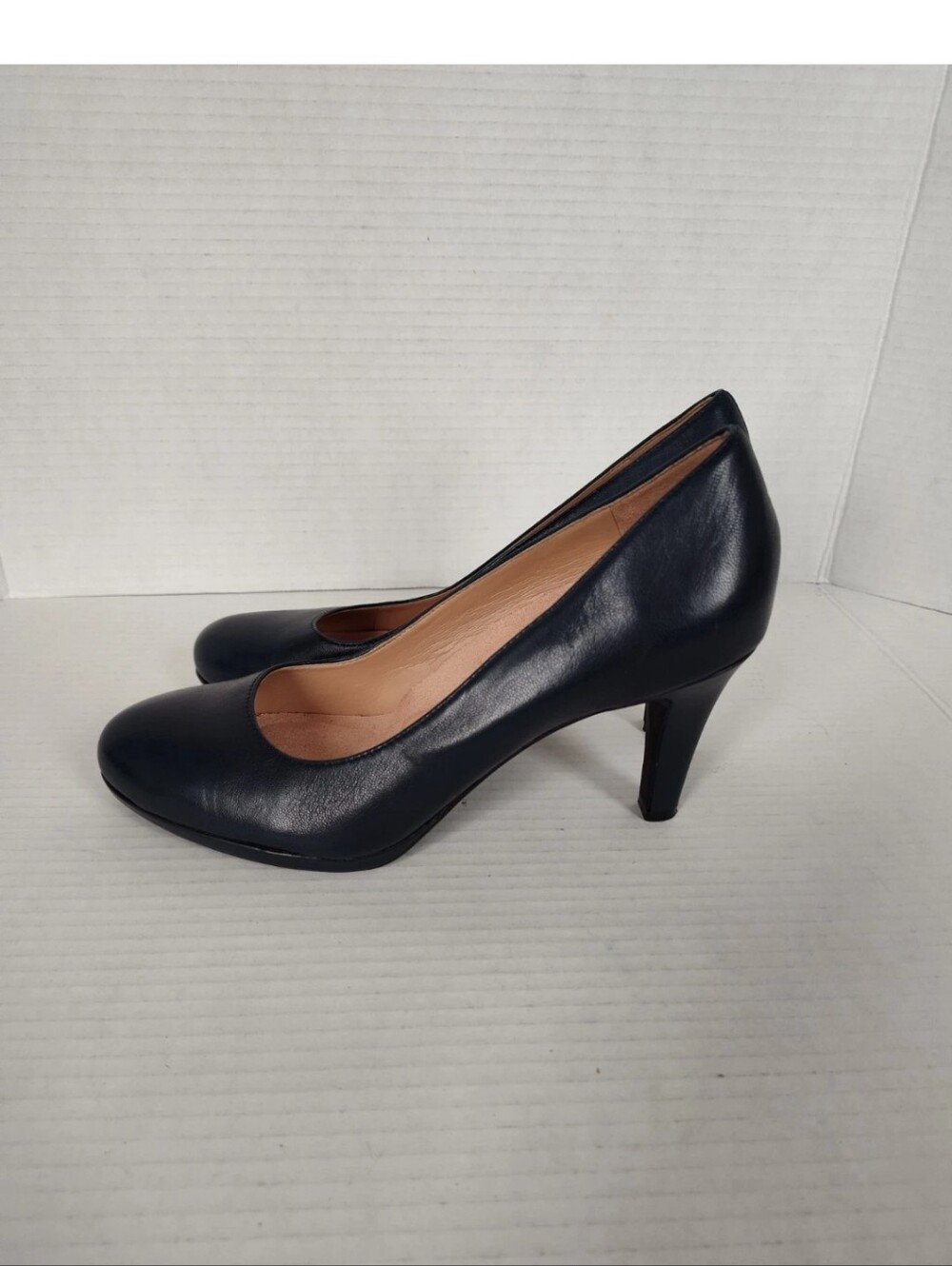 Naturalizer Michelle Navy Blue Leather Heels Womens Size 8.5 Slip on Pumps - Picture 6 of 8